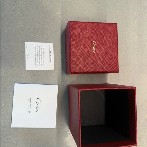 Cartier White Sented Candle NEW - Picture 6 of 6